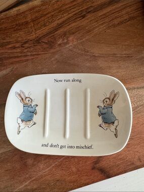 Peter Rabbit Beatrix Potter Ceramic Soap Trinket Dish - 'Now run along'